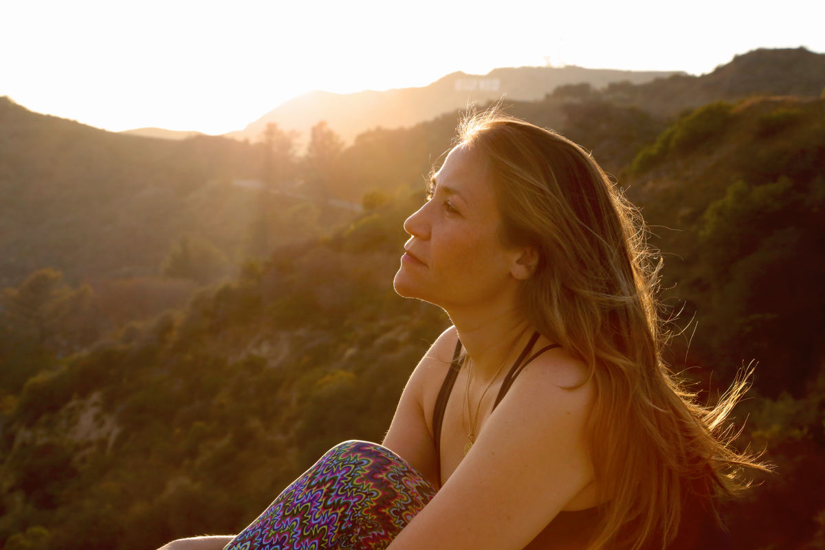 Indie Lee in mountains